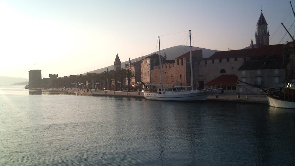 Andrea Apartments Trogir Buitenkant foto